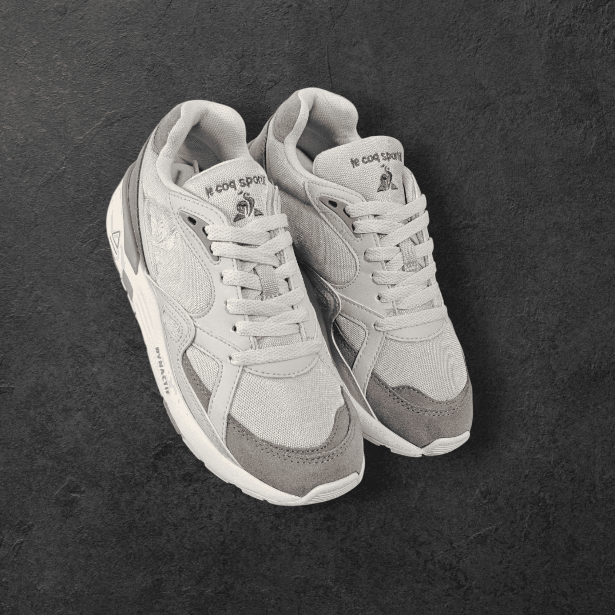 Le Coq Sportif LCS R1100