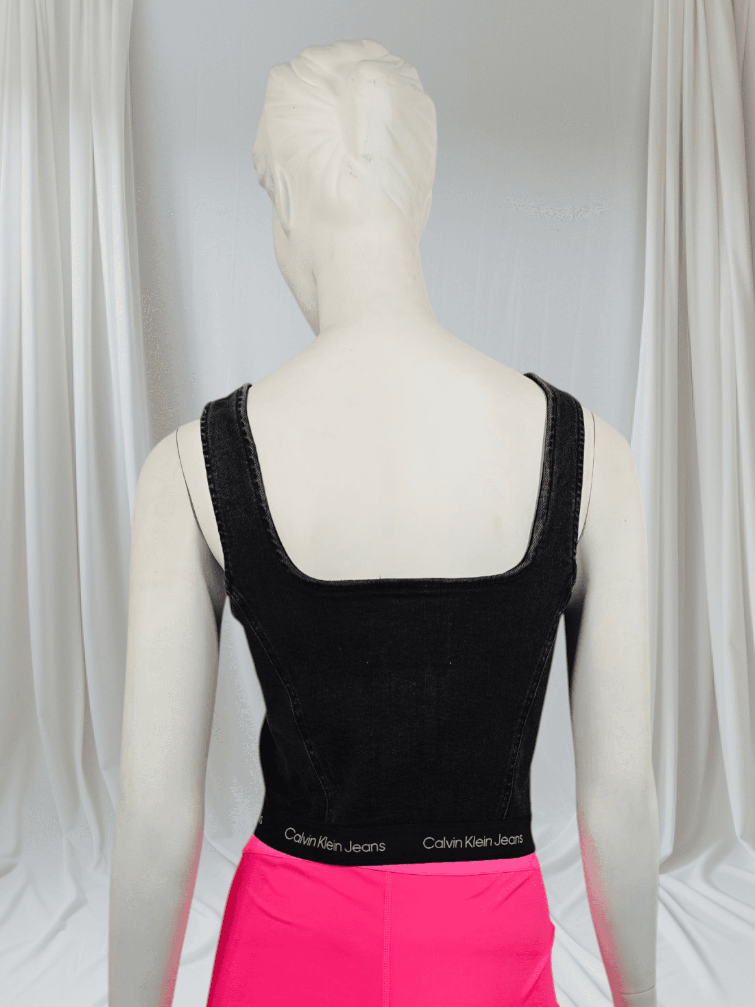 Calvin Klein Jeans – Débardeur court en denim noir