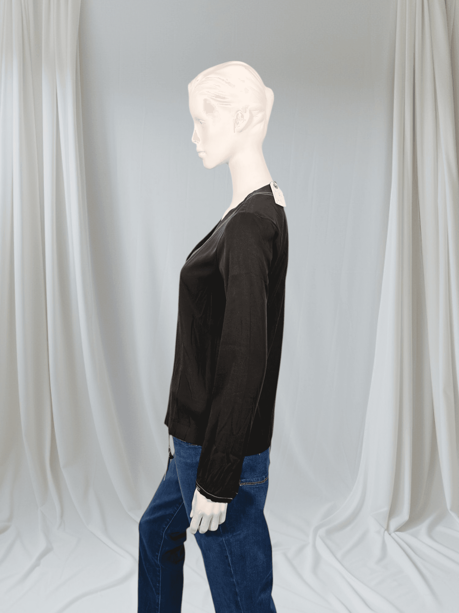 Calvin Klein – LS V-Neck Button Up Blouse