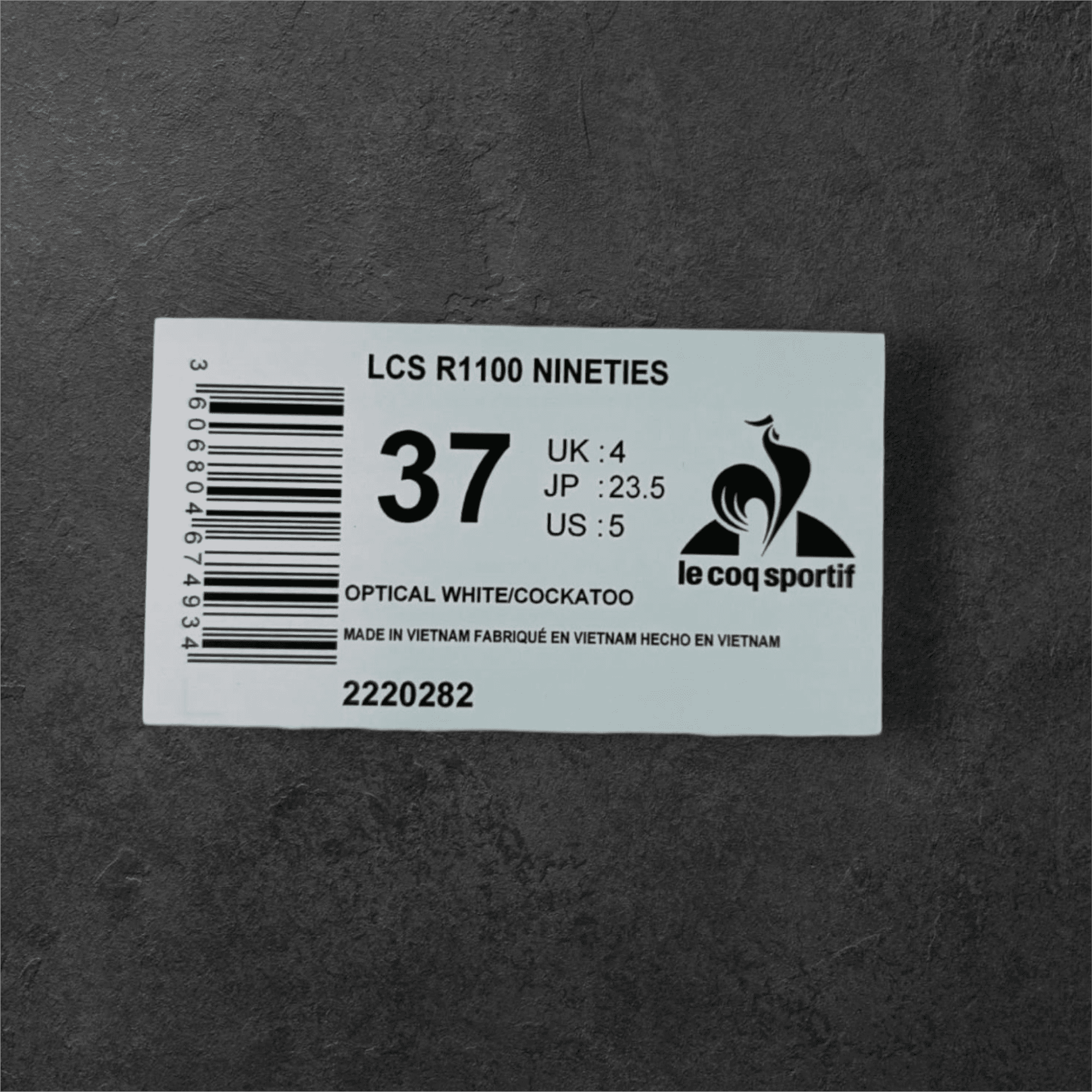 Le Coq Sportif LCS R1100 Nineties