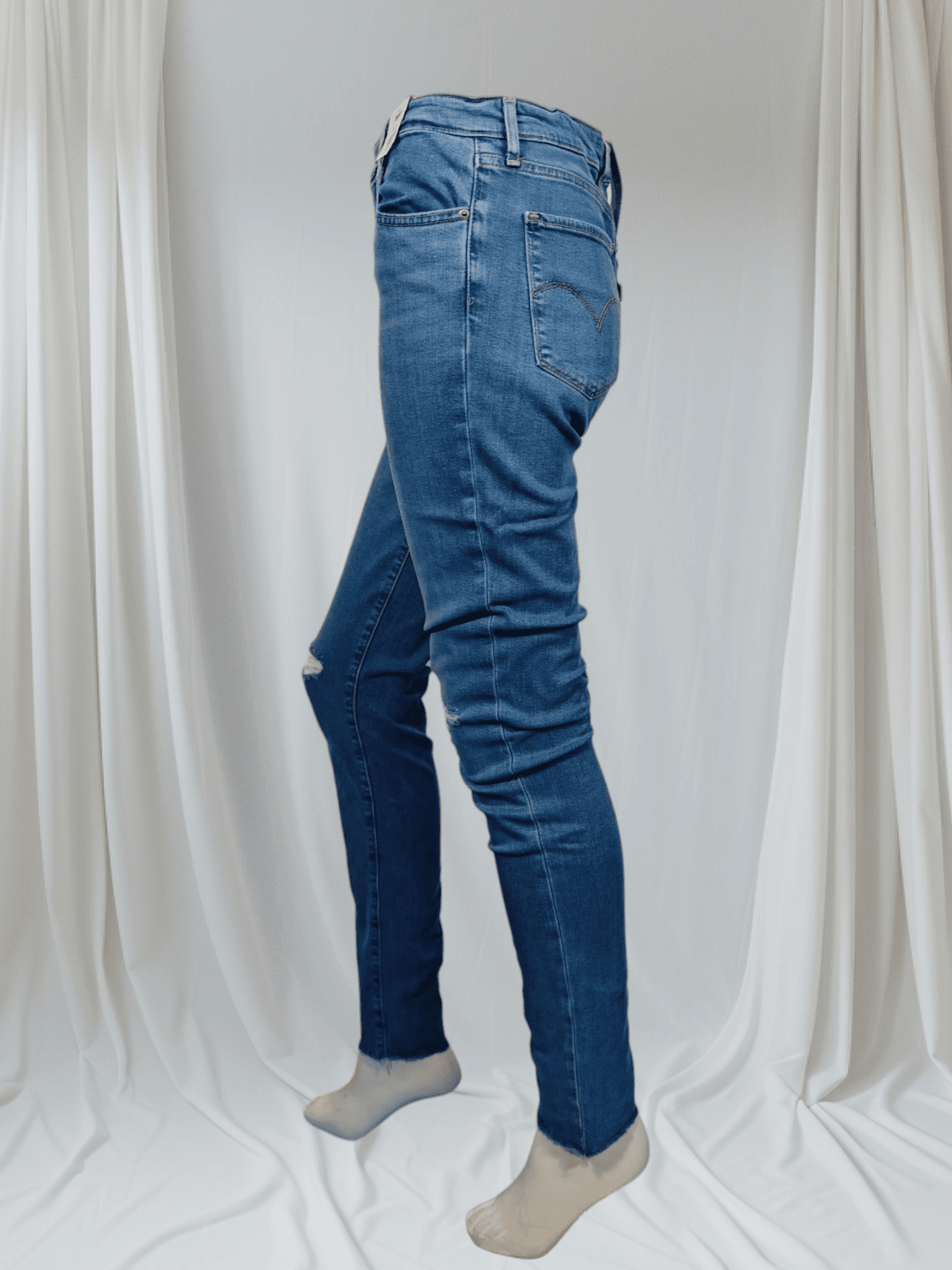 Levi’s 721 High-Rise Skinny